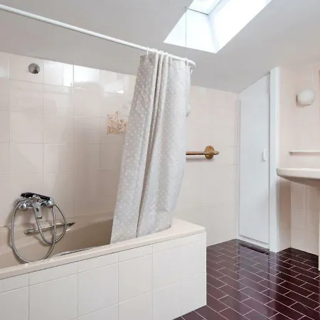 Complejo Residencial Pez Espada *